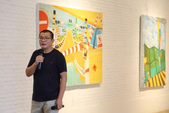 策展人吳鴻致辭